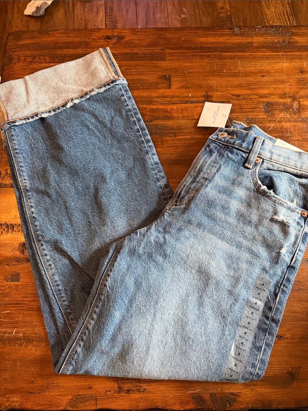 American Eagle Outfitters Light Blue High-Rise Mom Jeans